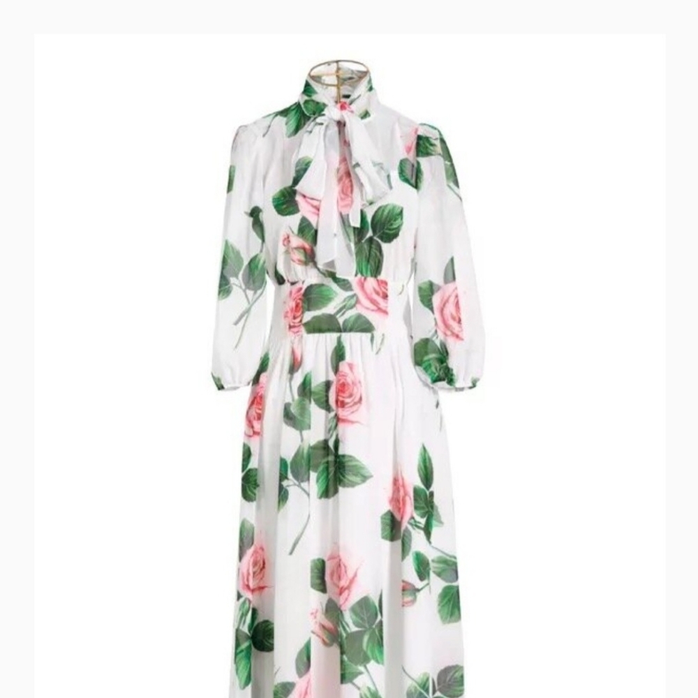 Tea Roses Maxi Dress